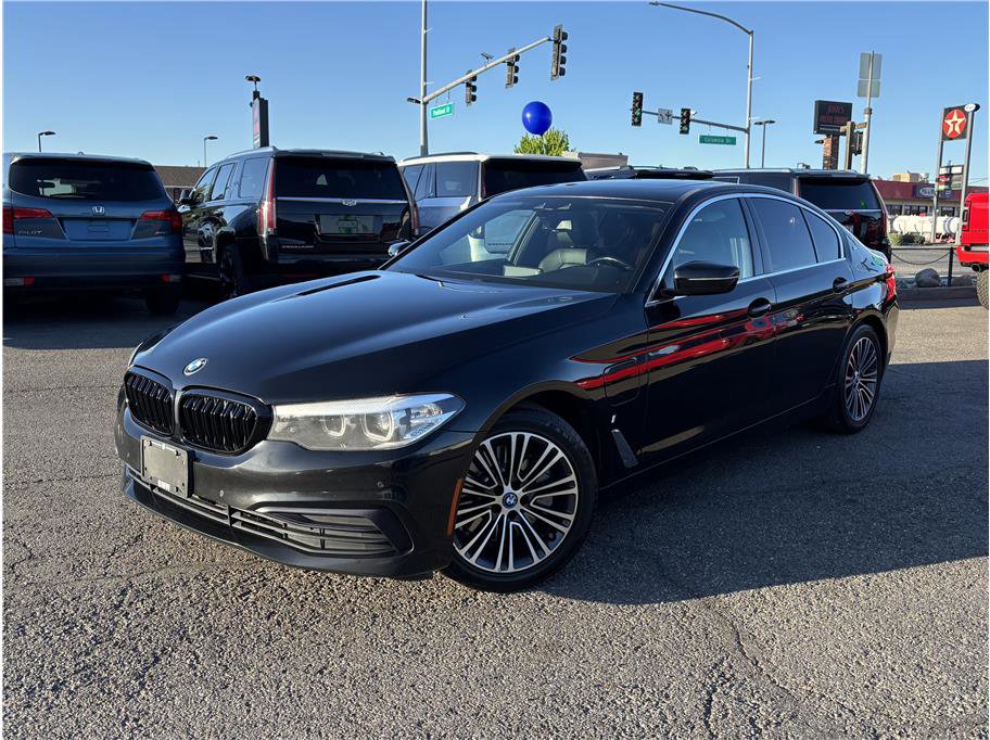 Used 2019 BMW 530e w/ Convenience Package
