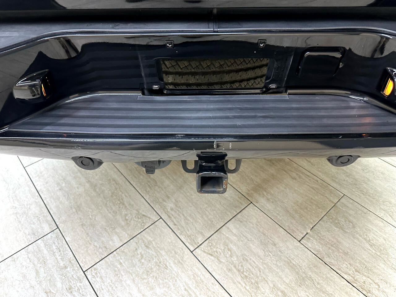 Used 2011 Cadillac Escalade EXT Premium image 14