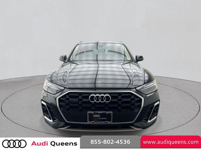 Certified 2023 Audi Q5 2.0T Premium w/ Convenience Package AWD/4WD image 2