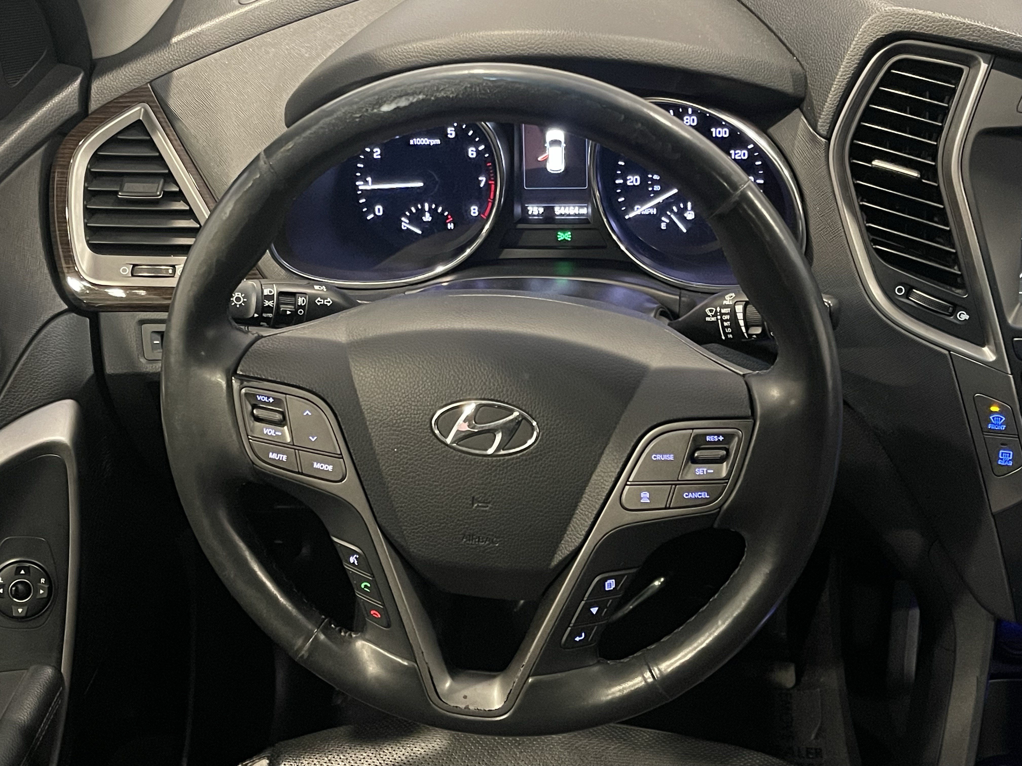 Used 2017 Hyundai Santa Fe Sport w/ 2.0T Ultimate Tech Package 05 AWD/4WD image 19