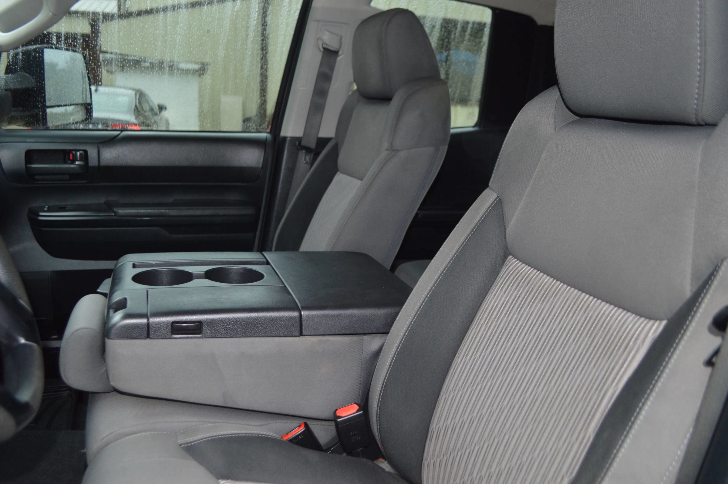 Used 2014 Toyota Tundra SR AWD/4WD image 16