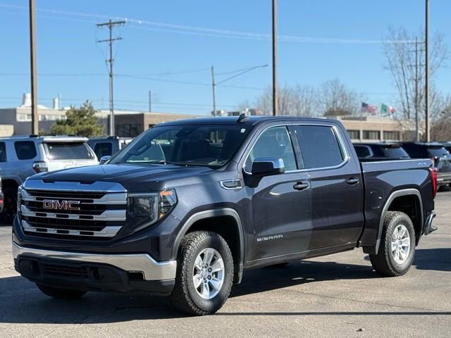 Used 2023 GMC Sierra 1500 SLE image 29