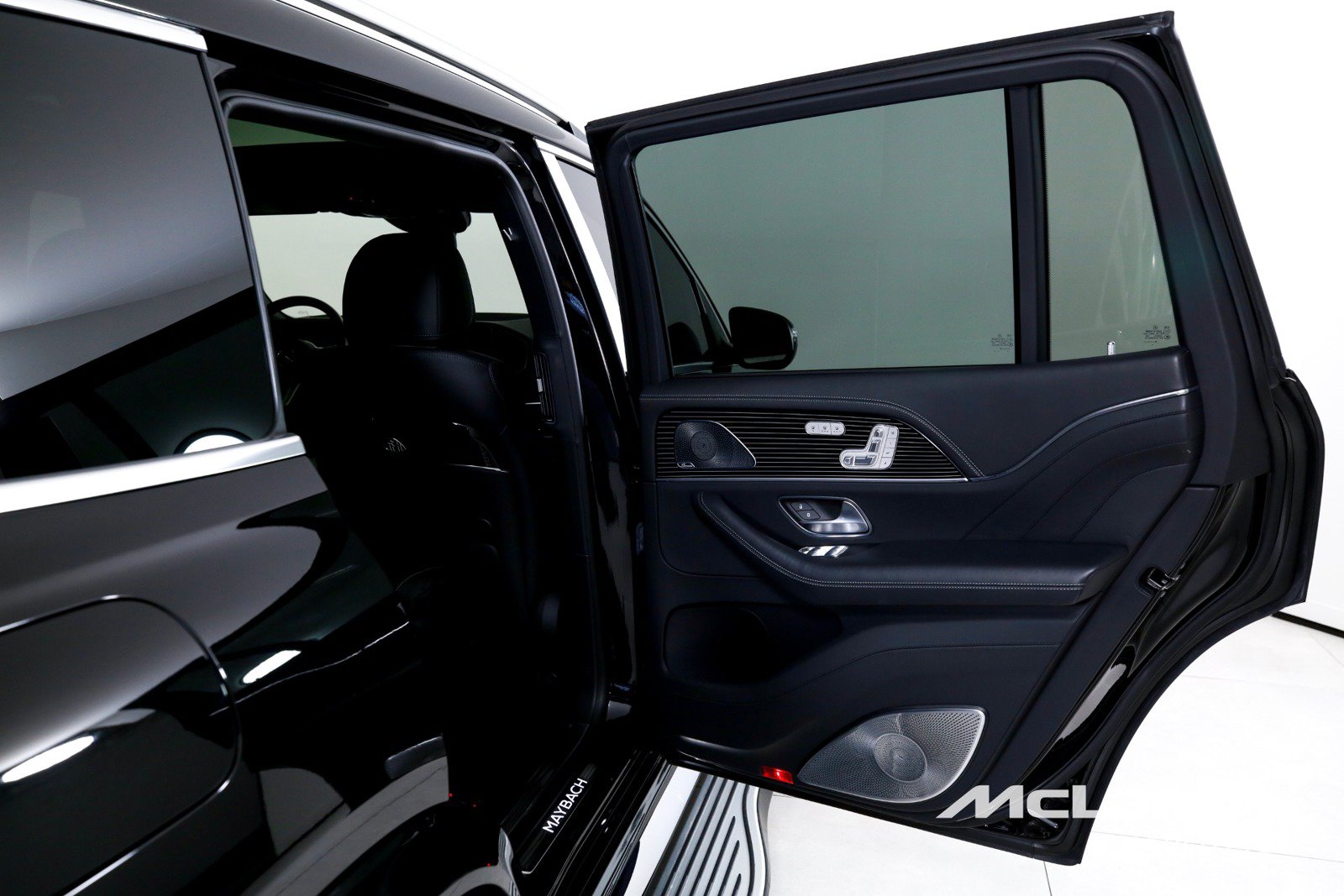 Used 2021 Mercedes-Benz Maybach GLS 600 4MATIC image 24