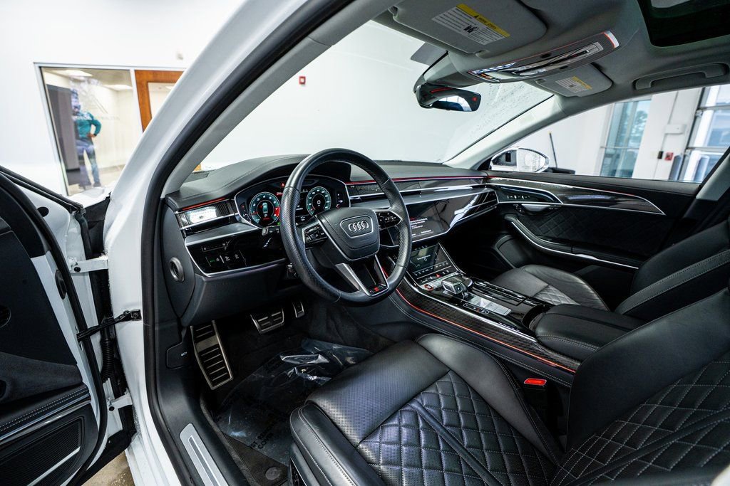 Used 2023 Audi S8 image 33