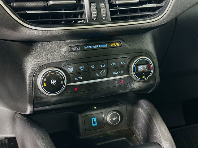 Used 2020 Ford Escape SE image 17