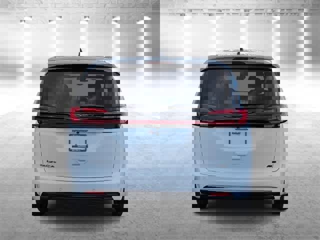 New 2026 Chrysler Pacifica Select image 7