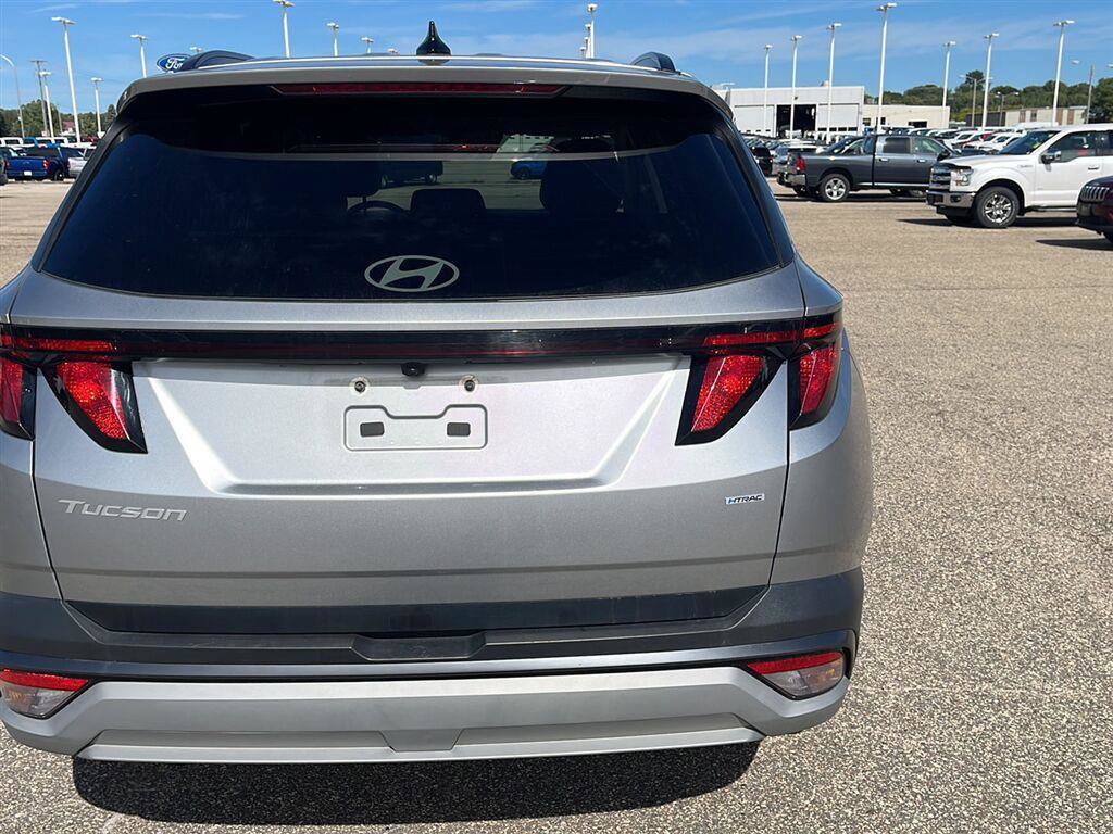 Certified 2025 Hyundai Tucson SEL AWD/4WD image 13