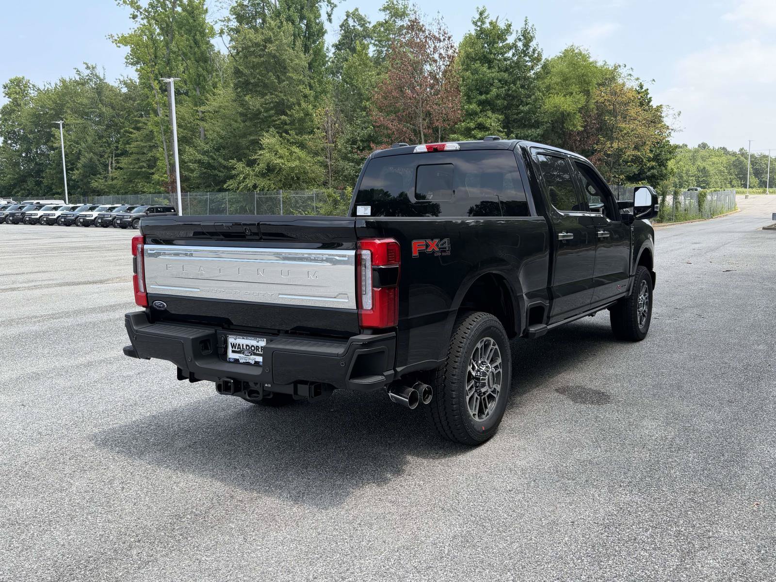 New 2026 Ford F350 Platinum w/ Platinum Plus Package AWD/4WD image 2