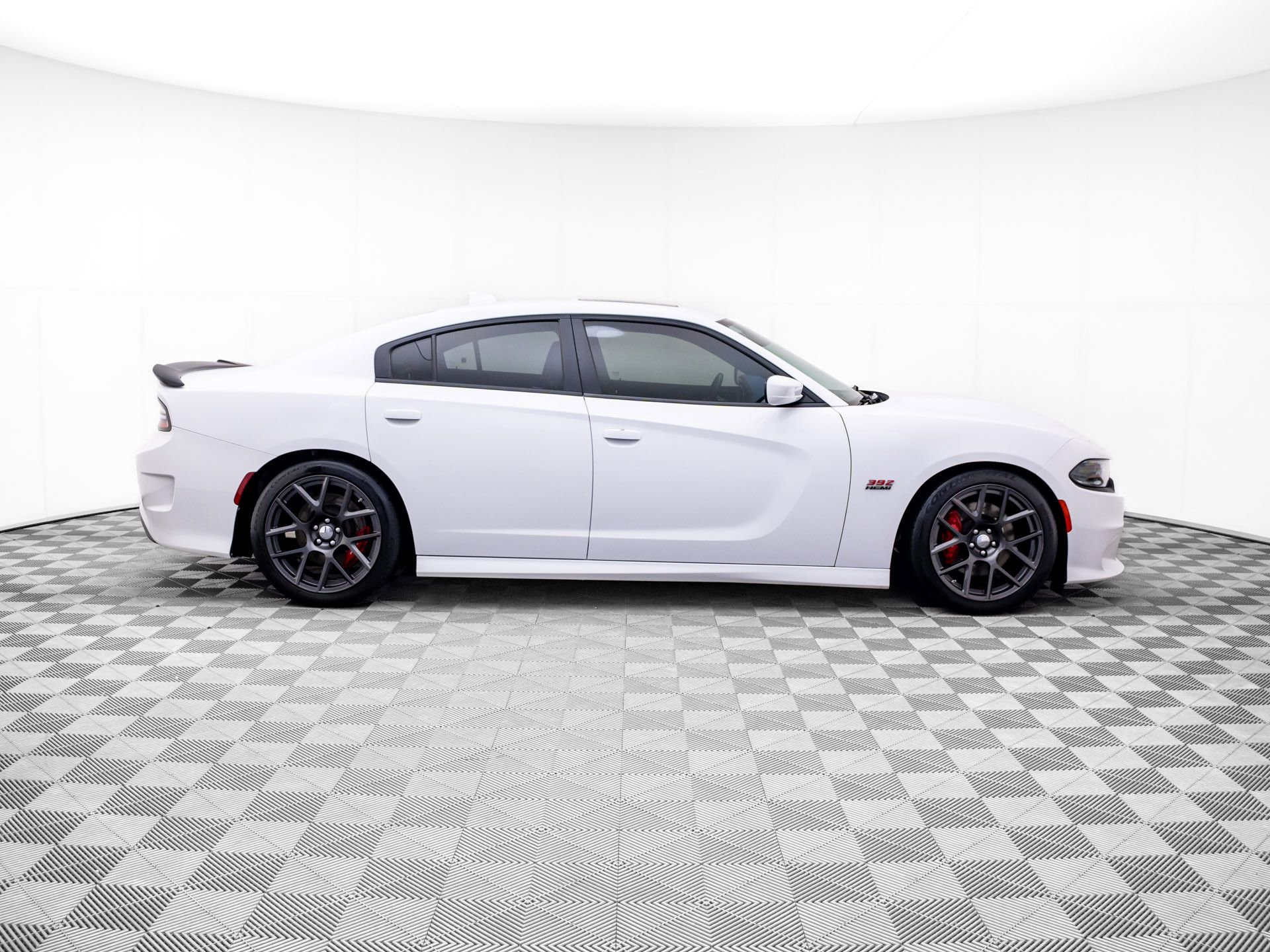 Used 2016 Dodge Charger R/T Scat Pack w/ Technology Group image 8