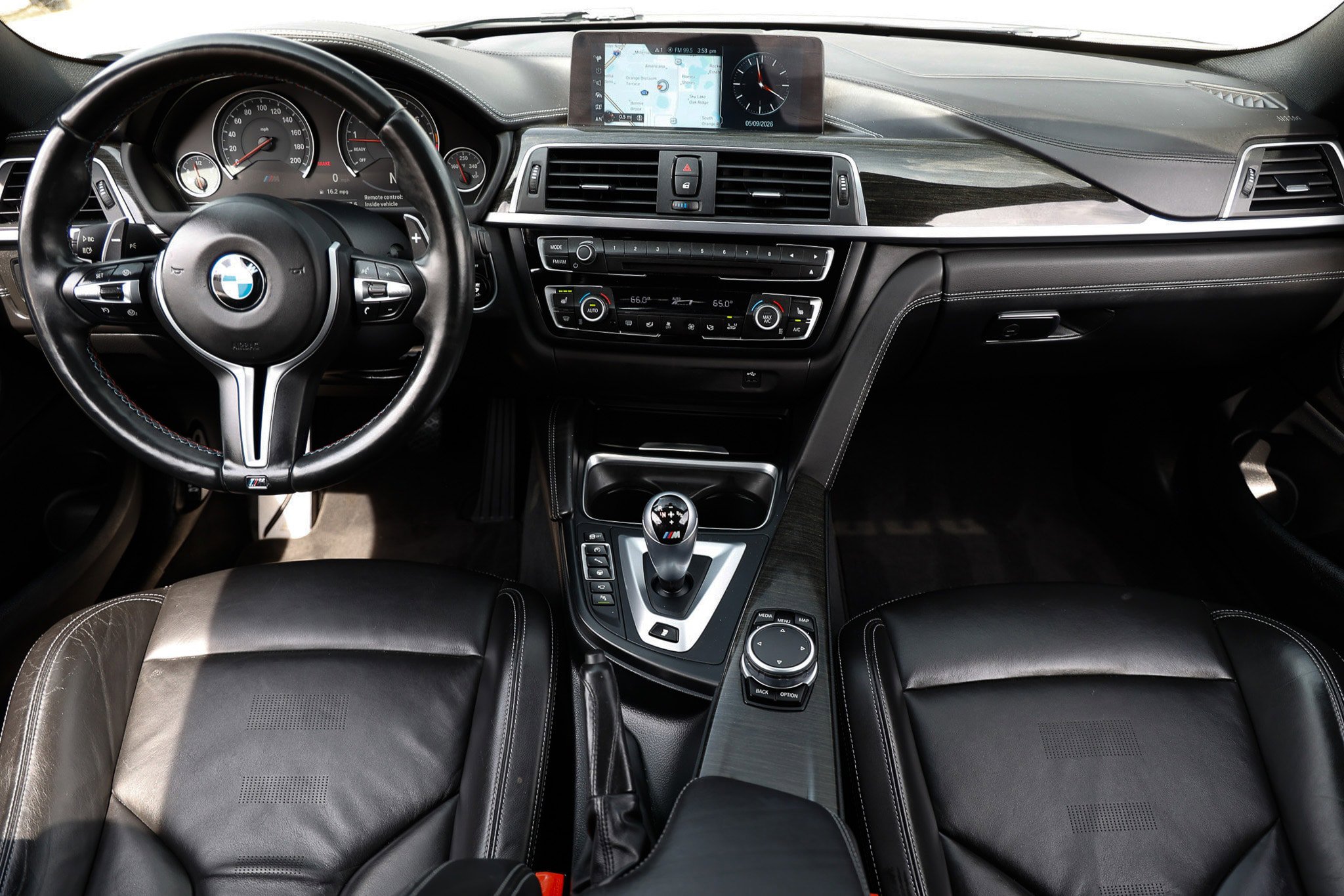 Used 2017 BMW M4 Coupe RWD image 2