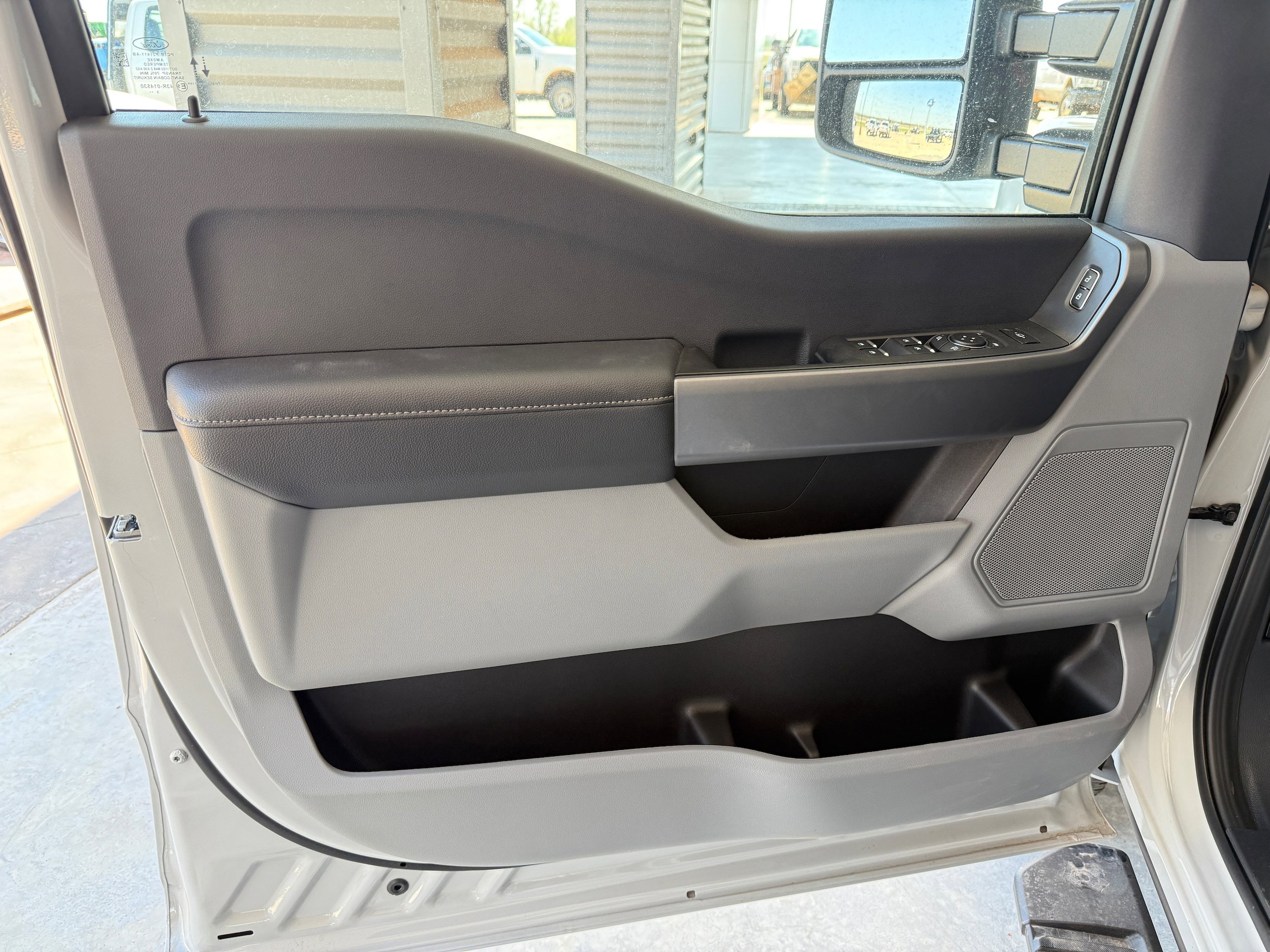 New 2026 Ford F350 XLT w/ FX4 Off-Road Package AWD/4WD image 15