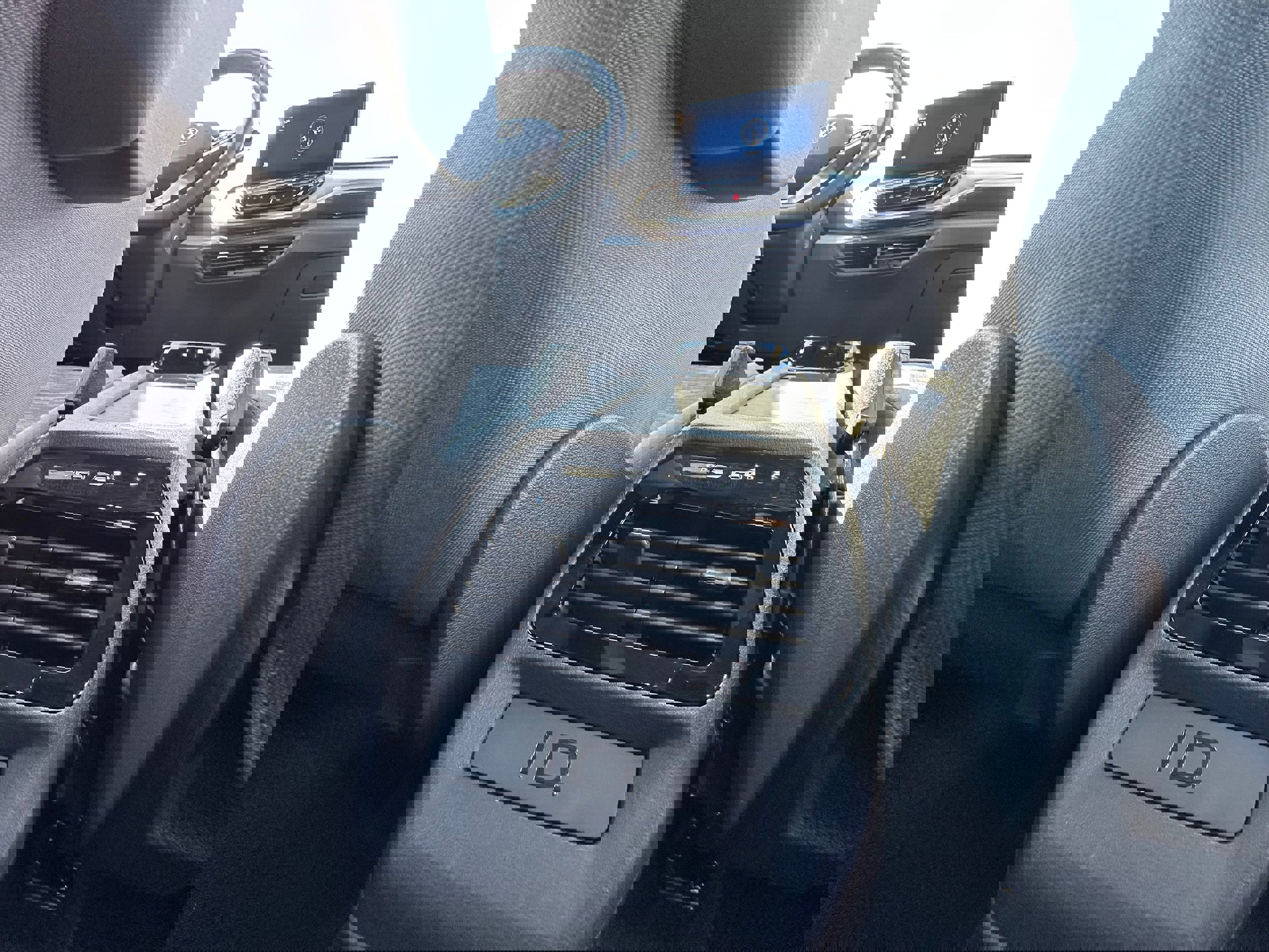 Used 2022 Volkswagen ID.4 Pro image 14