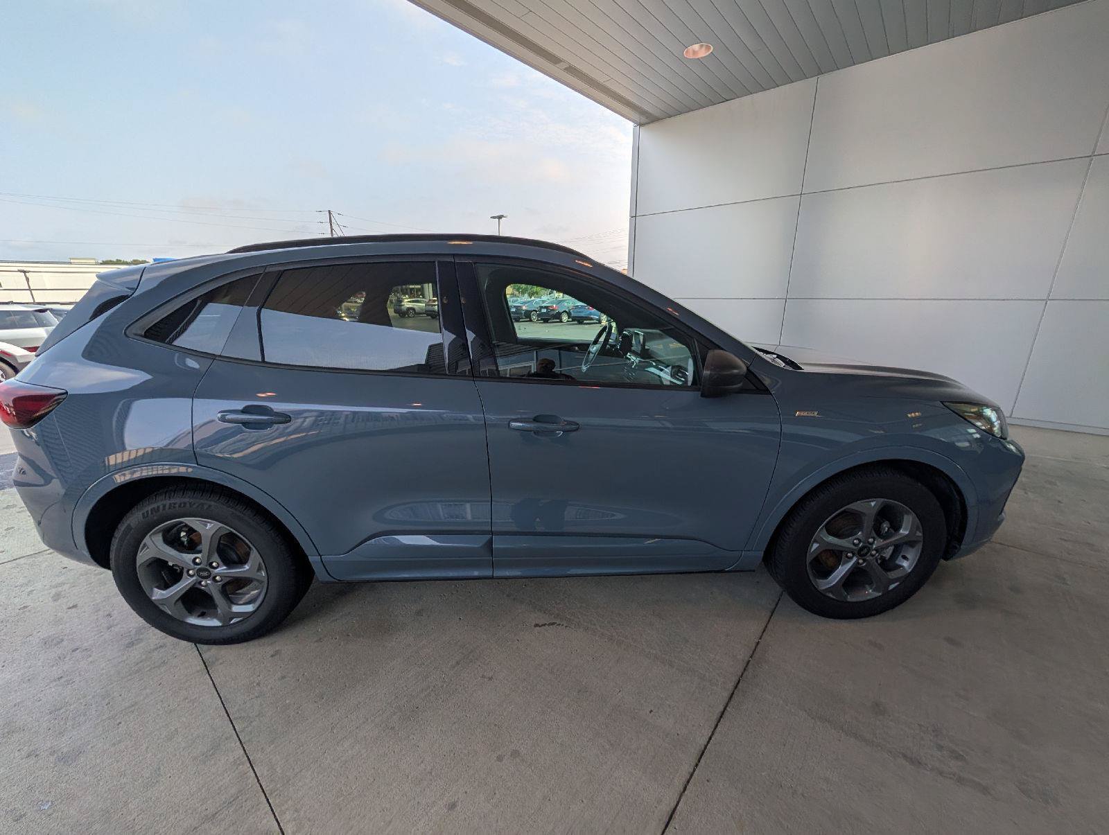 Used 2024 Ford Escape ST-Line FWD image 4