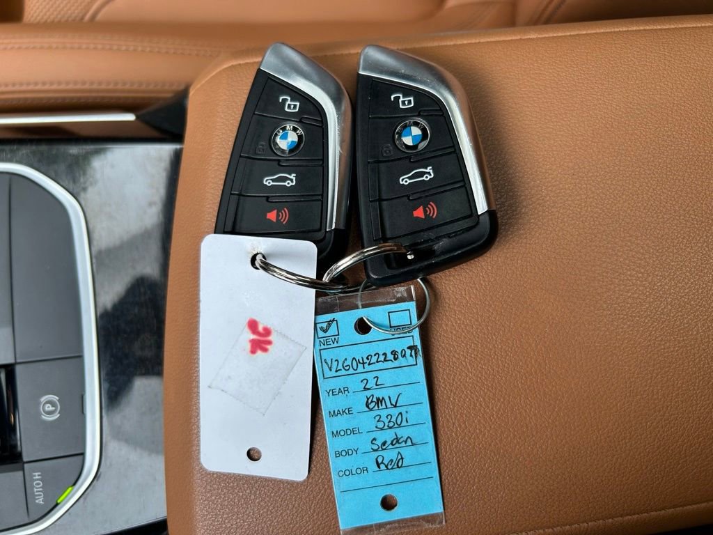 Used 2022 BMW 330i Sedan w/ Driving Assistance Package RWD image 46