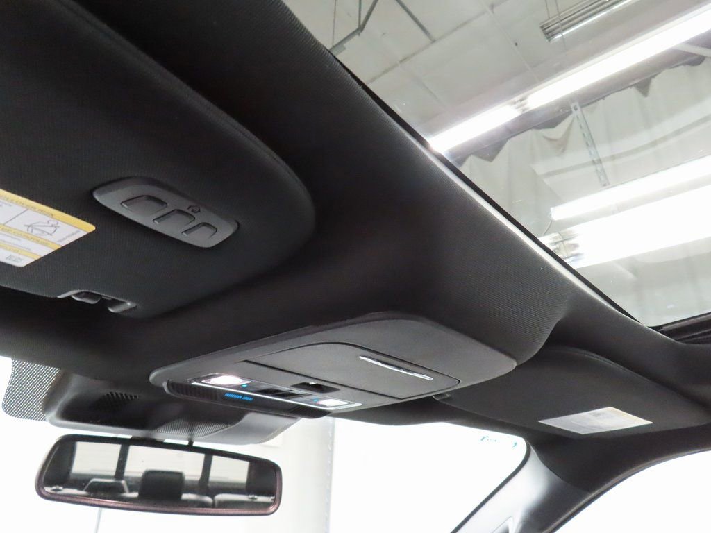 Used 2025 Ford F150 Lariat image 28