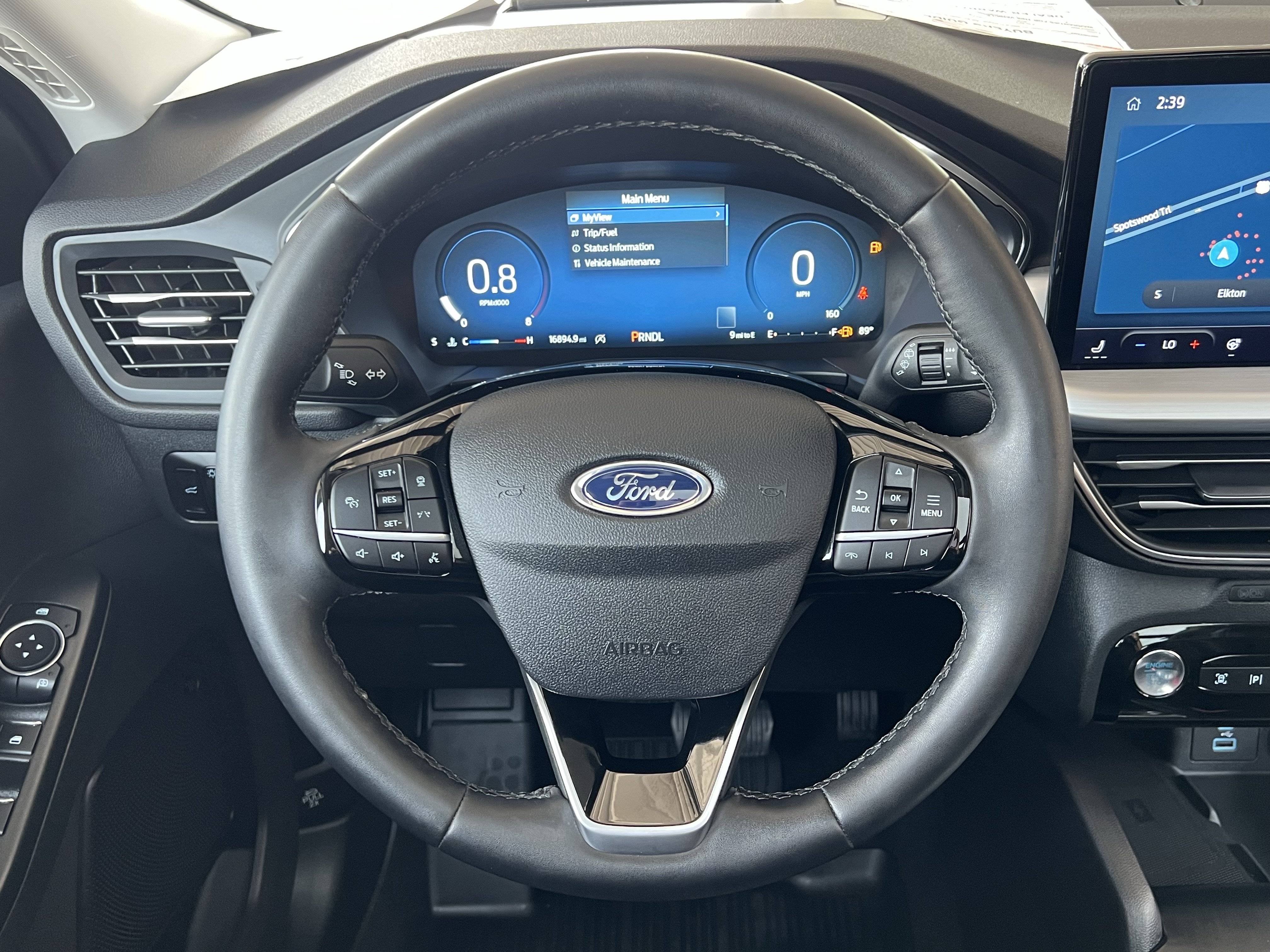 Used 2023 Ford Escape Platinum w/ Premium Technology Package AWD/4WD image 30
