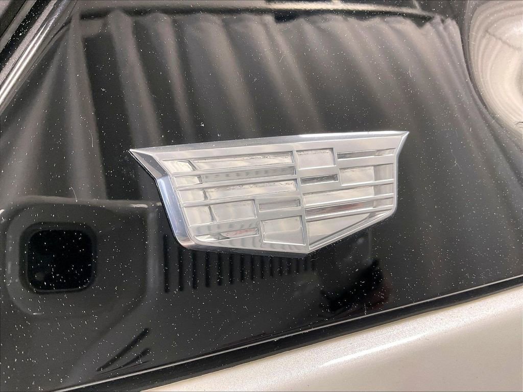 Used 2023 Cadillac Escalade Premium Luxury w/ LPO, Floor Liner Package AWD/4WD image 30