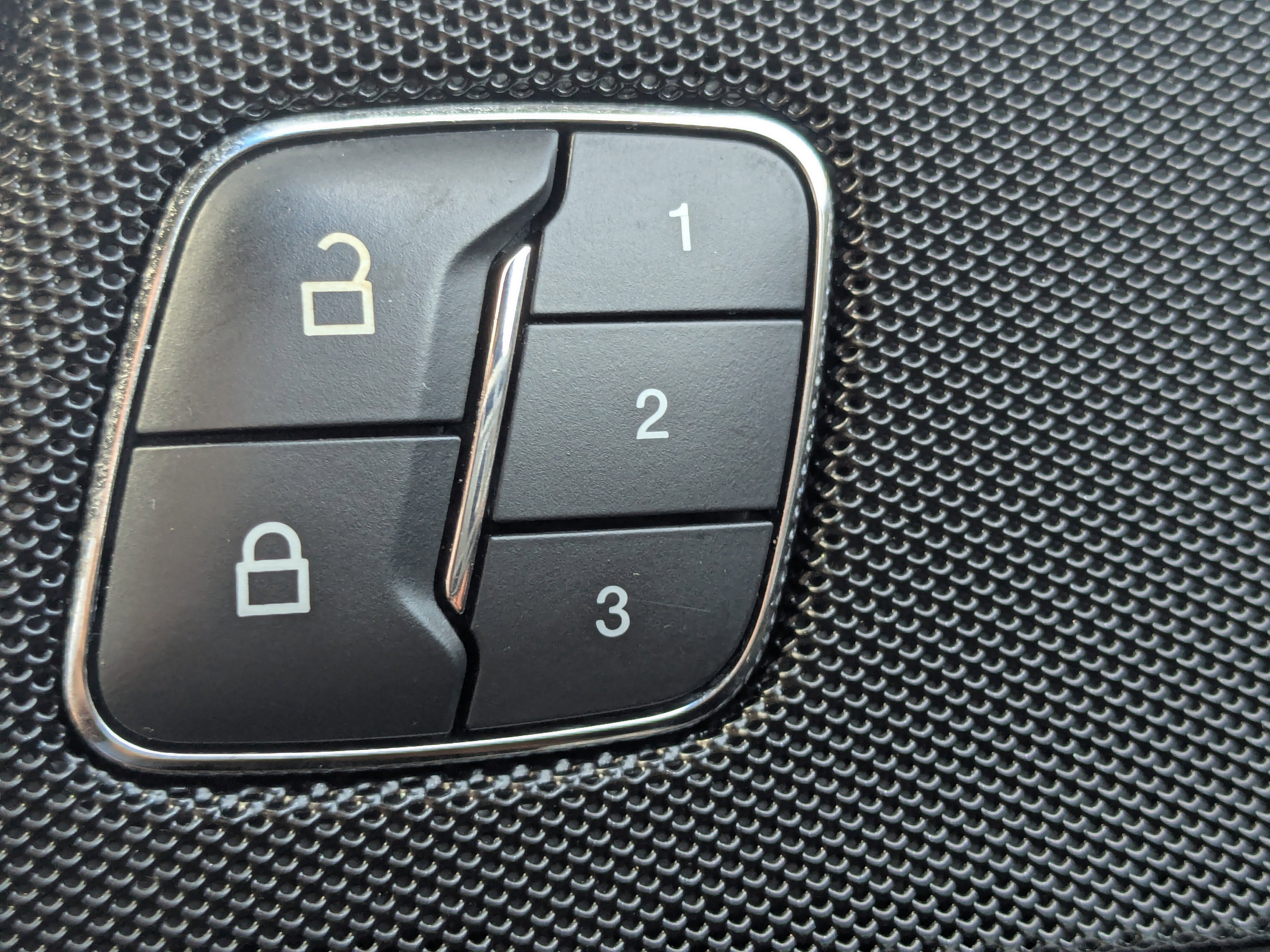 Used 2017 Lincoln MKX Reserve image 33