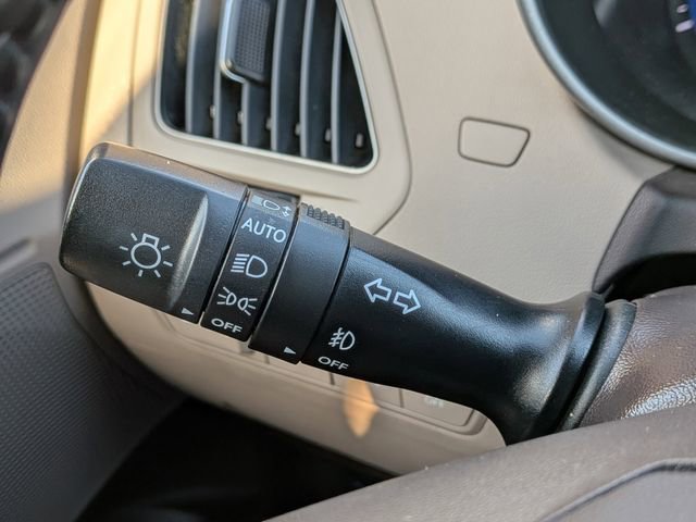 Used 2015 Hyundai Tucson SE image 28