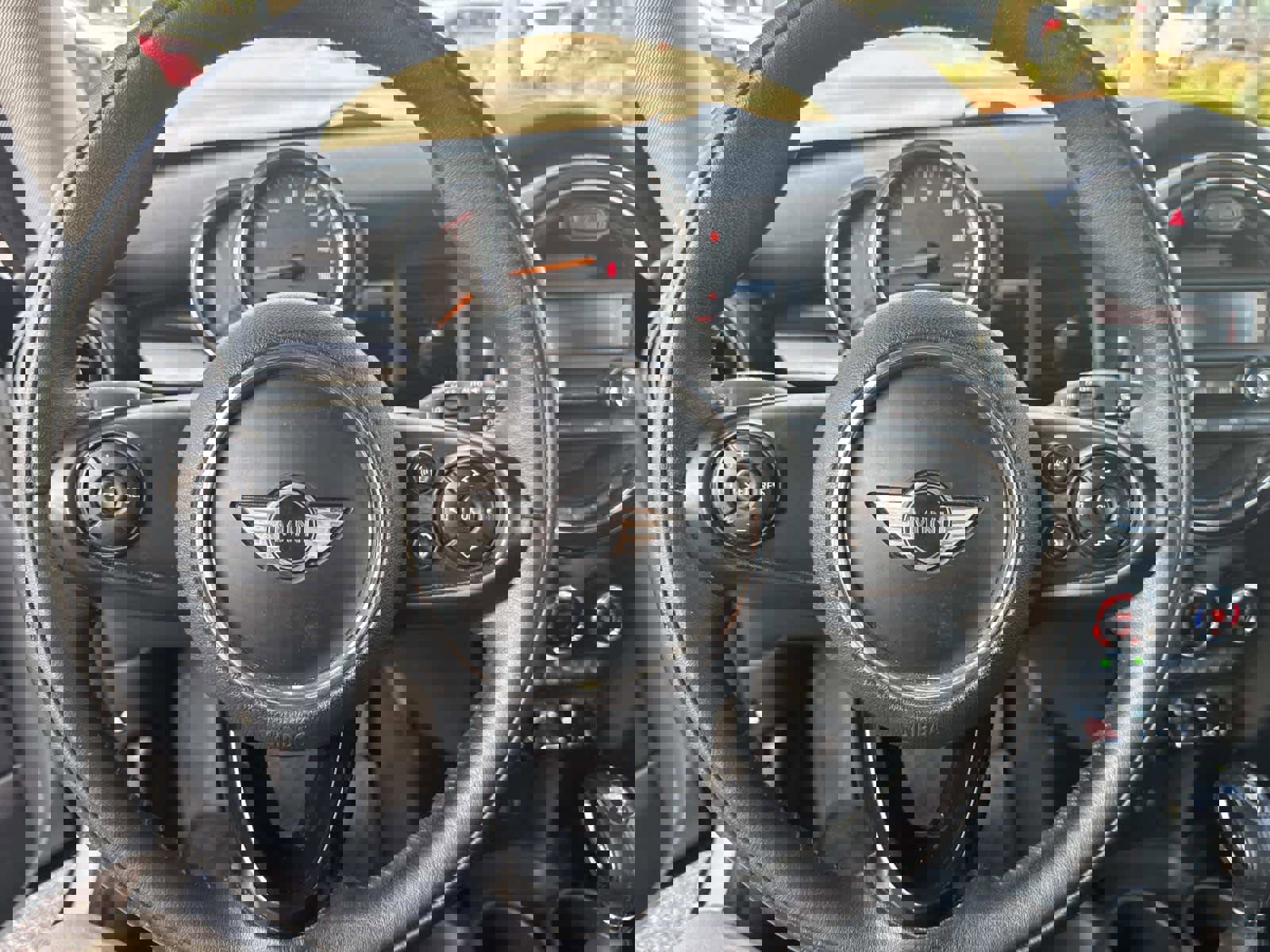 Used 2014 MINI Cooper 2-Door Hardtop image 21