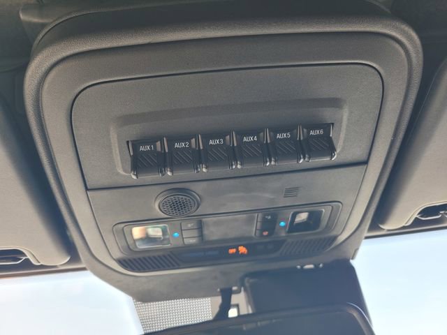 Used 2023 Ford Bronco Badlands image 22