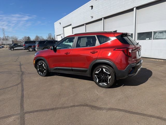 Used 2025 Kia Seltos SX w/ SX Sunroof Package image 15