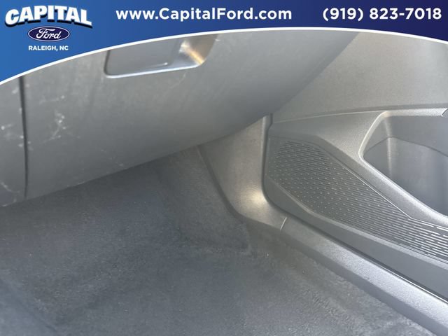 Used 2025 Volkswagen Jetta SE FWD image 28