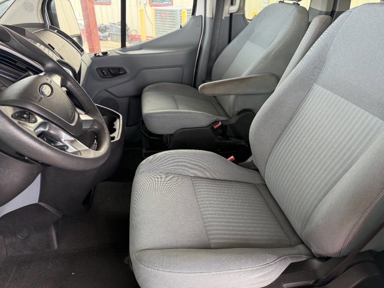 Used 2015 Ford Transit 350 XLT RWD image 18