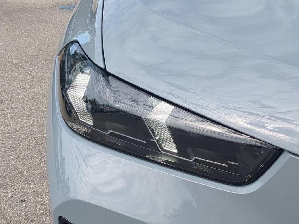 New 2026 BMW X5 M60i image 10