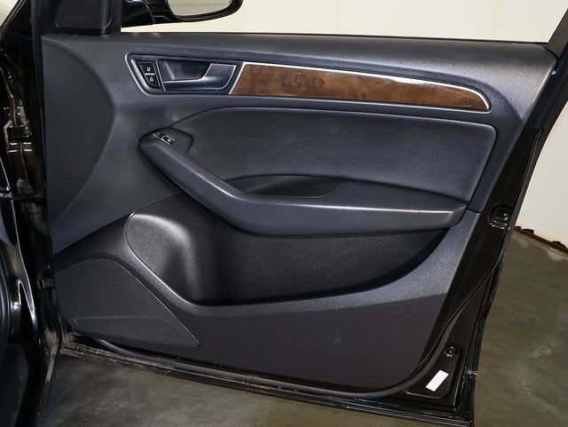 Used 2016 Audi Q5 2.0T Premium AWD/4WD image 31