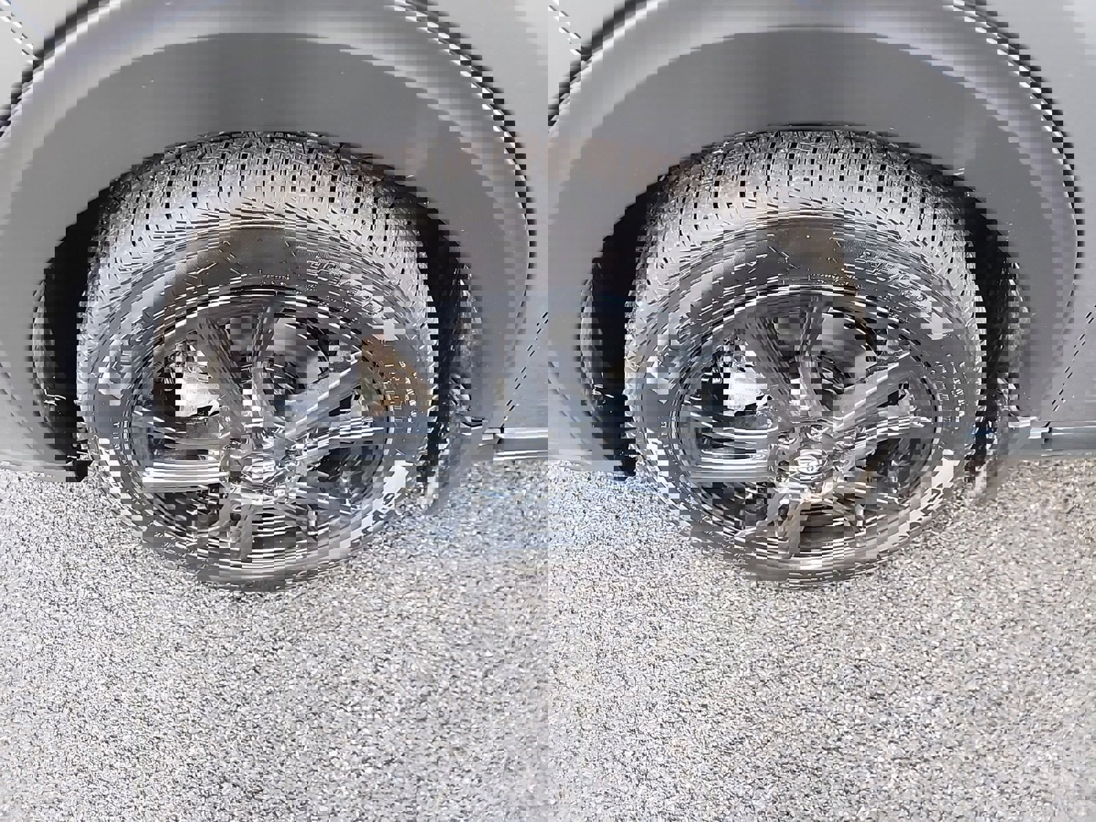 Certified 2022 Nissan Kicks SR w/ Premium Package image 31