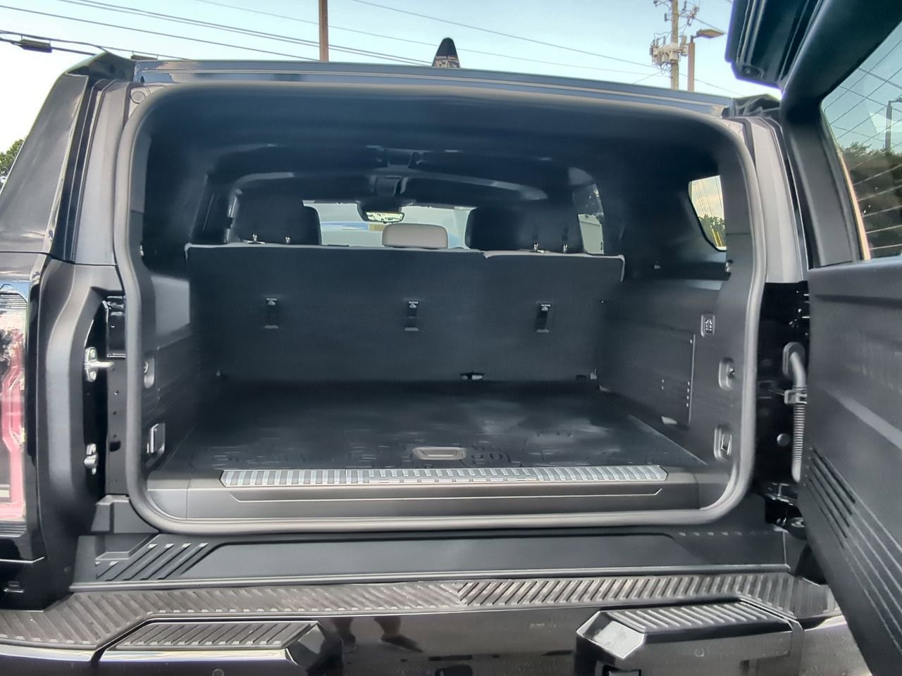 Used 2025 GMC Hummer EV 2X AWD/4WD image 27
