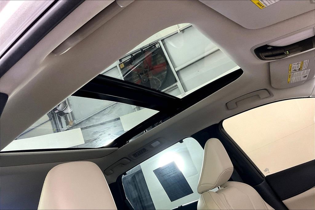 Used 2023 INFINITI QX60 Sensory w/ Vision Package image 23