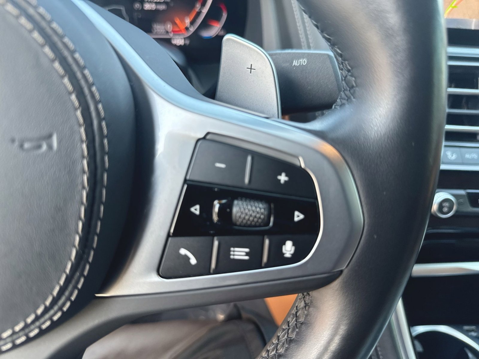 Used 2022 BMW 840i xDrive Convertible image 16