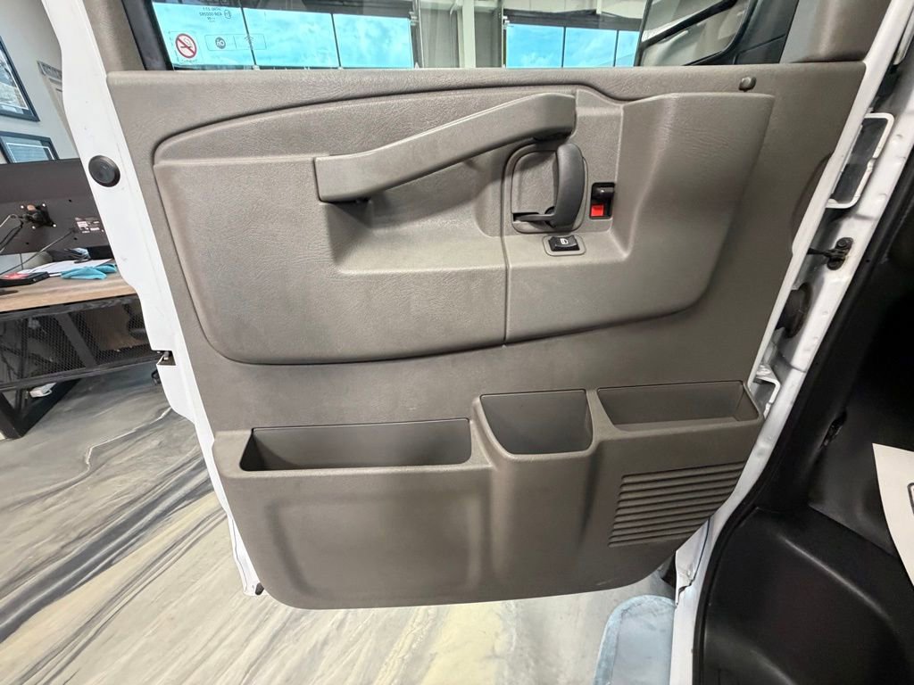 Used 2022 Chevrolet Express 2500 w/ Driver Convenience Package image 36