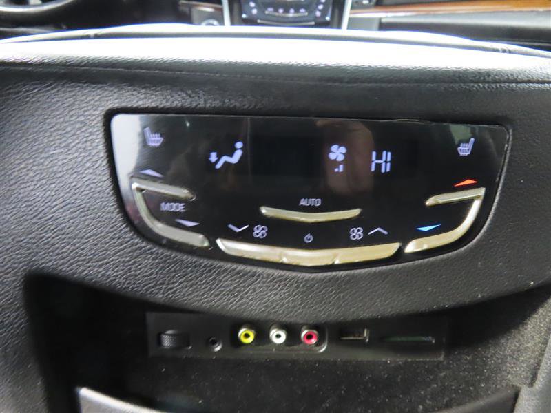 Used 2016 Cadillac Escalade Luxury RWD image 37