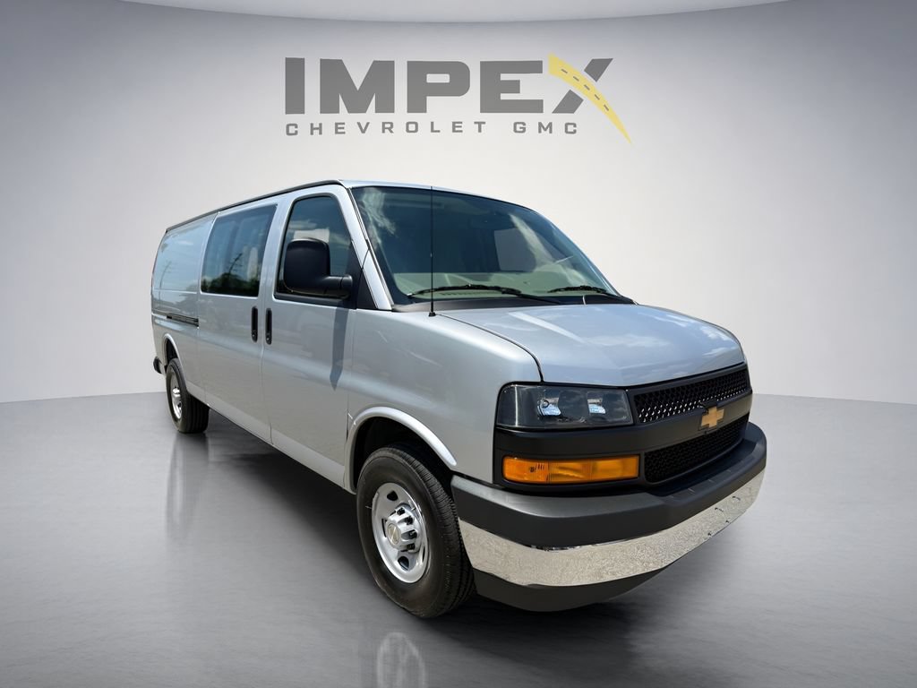 New 2026 Chevrolet Express 3500 Extended w/ Driver Convenience Package RWD image 7