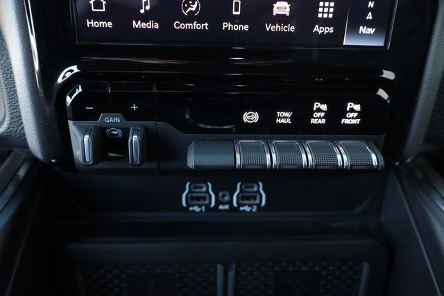 Used 2025 RAM 2500 Laramie w/ Sport Appearance Package image 28