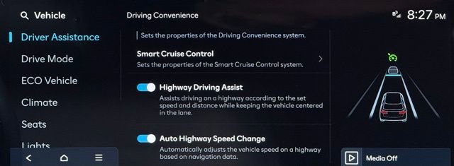 Used 2024 Hyundai Santa Fe Limited image 33