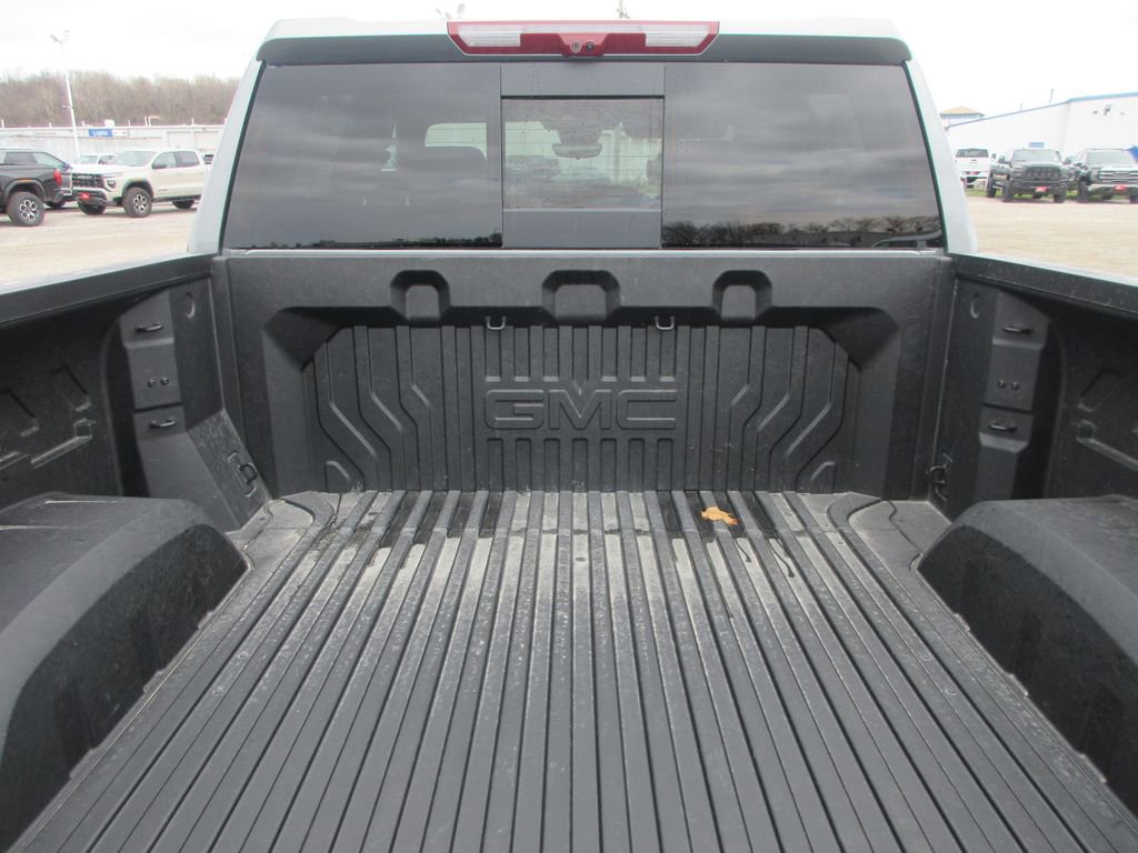 New 2026 GMC Sierra 1500 AT4 w/ AT4 Premium Package image 7