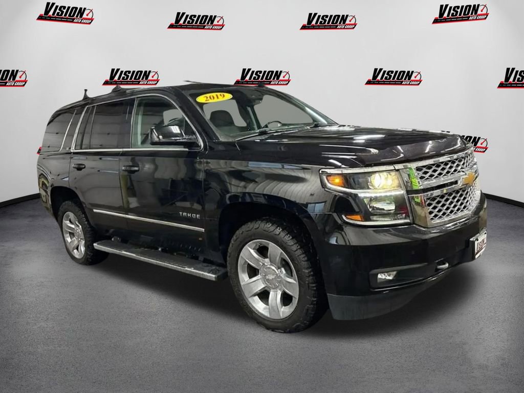 Used 2019 Chevrolet Tahoe LT w/ LT Signature Package image 3