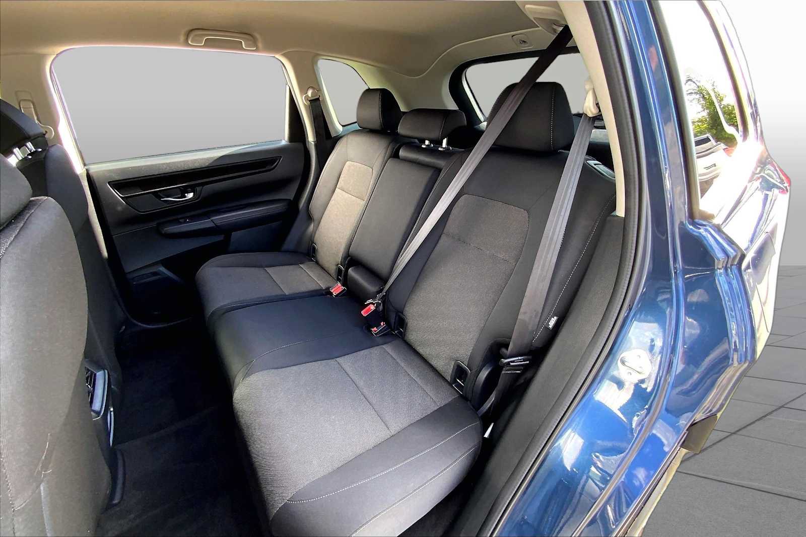 Used 2025 Honda CR-V LX image 18