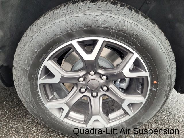 Used 2023 Jeep Wagoneer Series III w/ Convenience Group I image 36