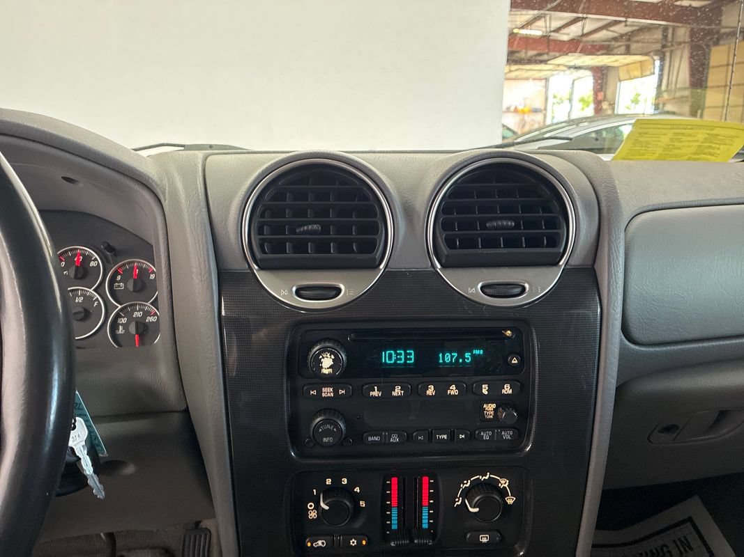 Used 2005 GMC Envoy SLE w/ Sle Preferred Equipment Group AWD/4WD image 13