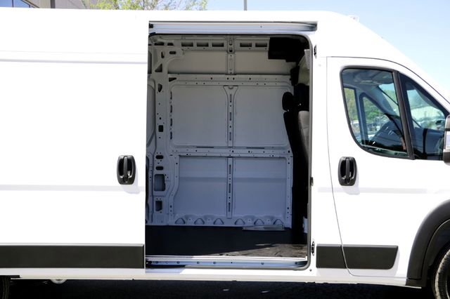 New 2026 RAM ProMaster 2500 w/ Convenience Group image 20