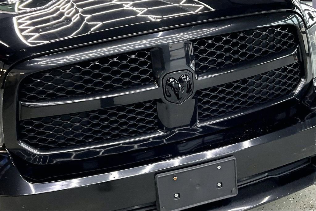 Used 2018 RAM 1500 Sport image 29