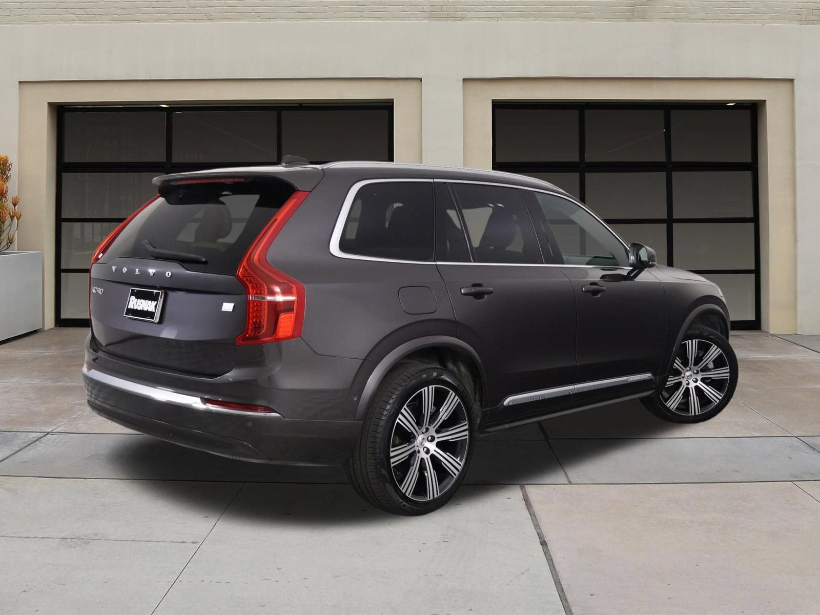 Used 2024 Volvo XC90 T8 Ultimate AWD/4WD image 4