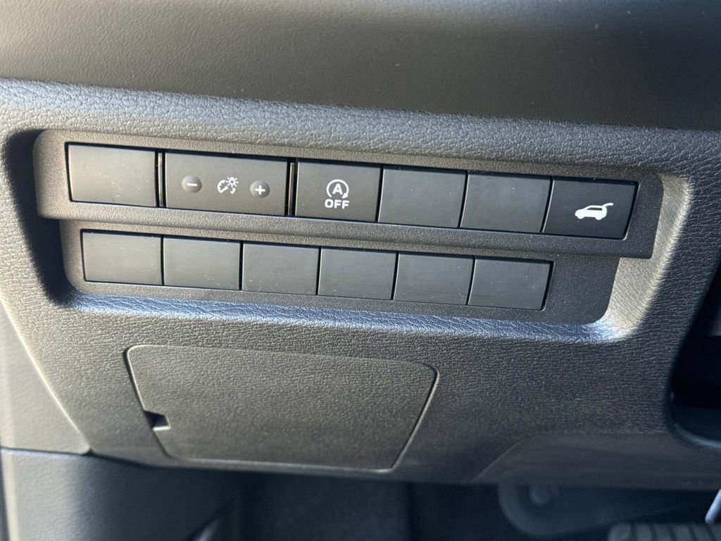 New 2026 Mitsubishi Outlander SE image 43