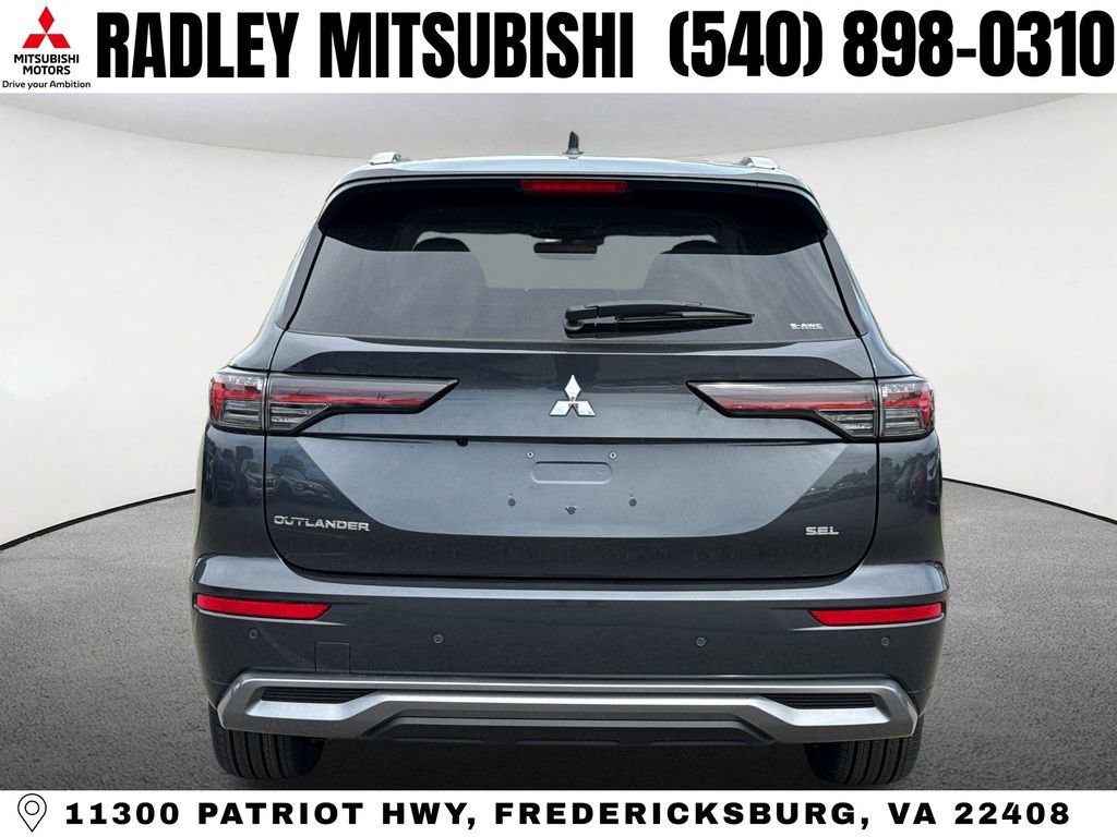 New 2026 Mitsubishi Outlander AWD image 4