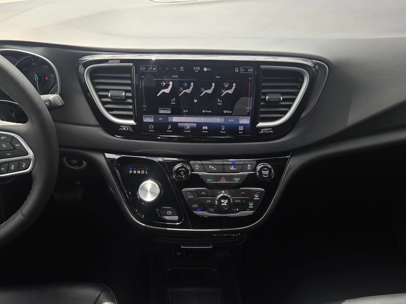 Used 2025 Chrysler Pacifica Select FWD image 13